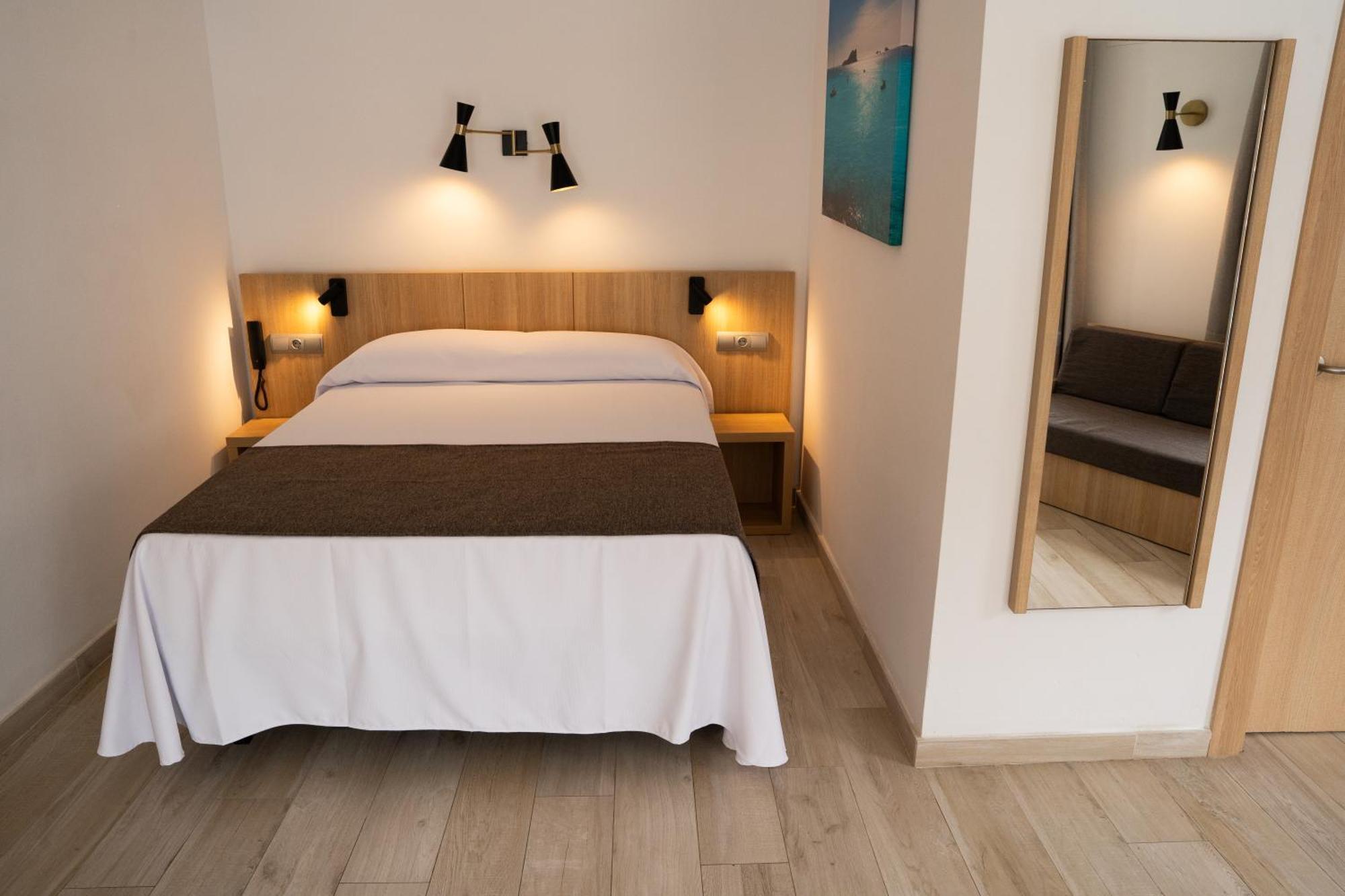 Sunside Ibiza Studios - Only Adults- Formerly Known As Central Park 聖安東尼奧 外观 照片