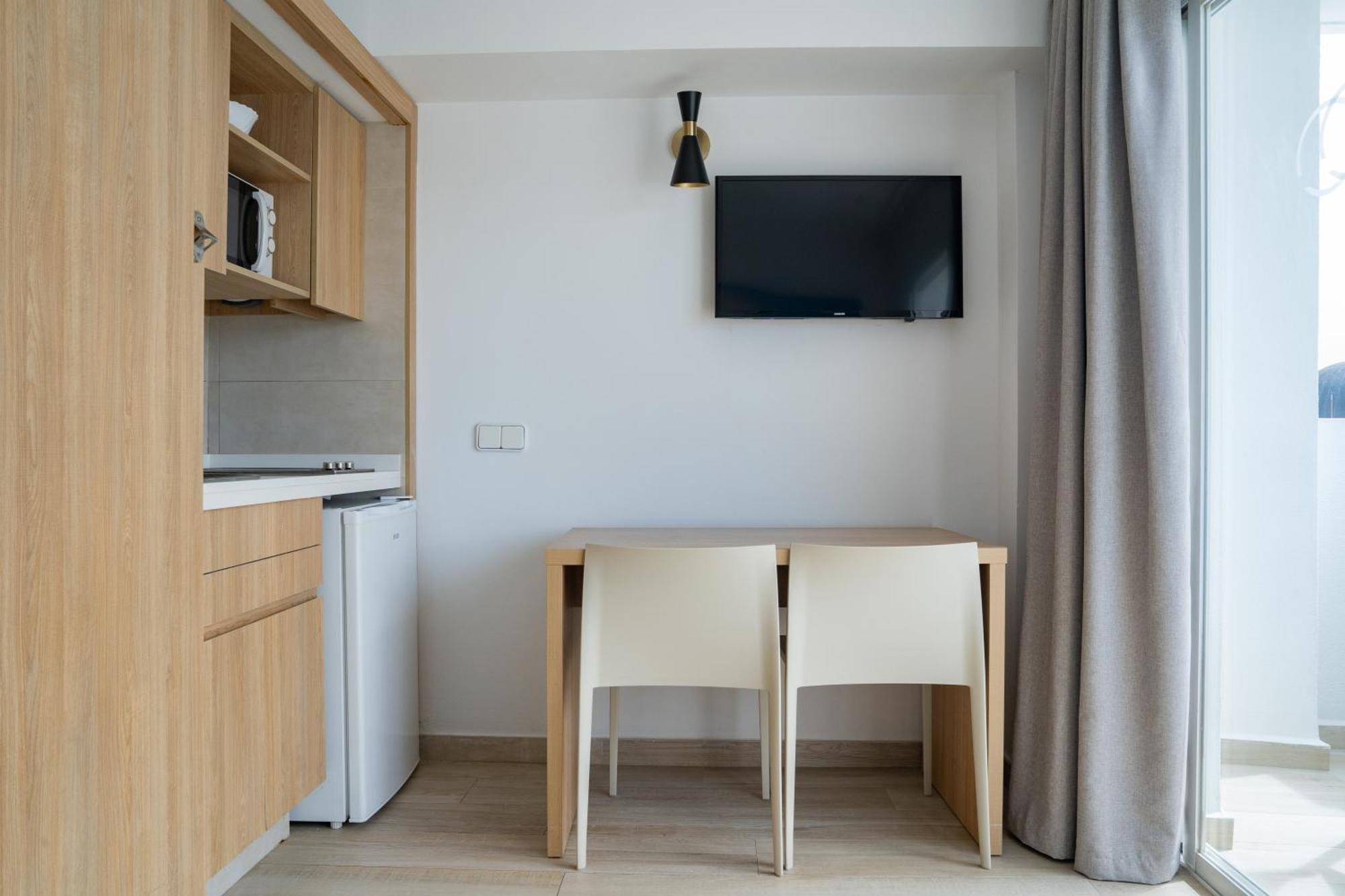 Sunside Ibiza Studios - Only Adults- Formerly Known As Central Park 聖安東尼奧 外观 照片