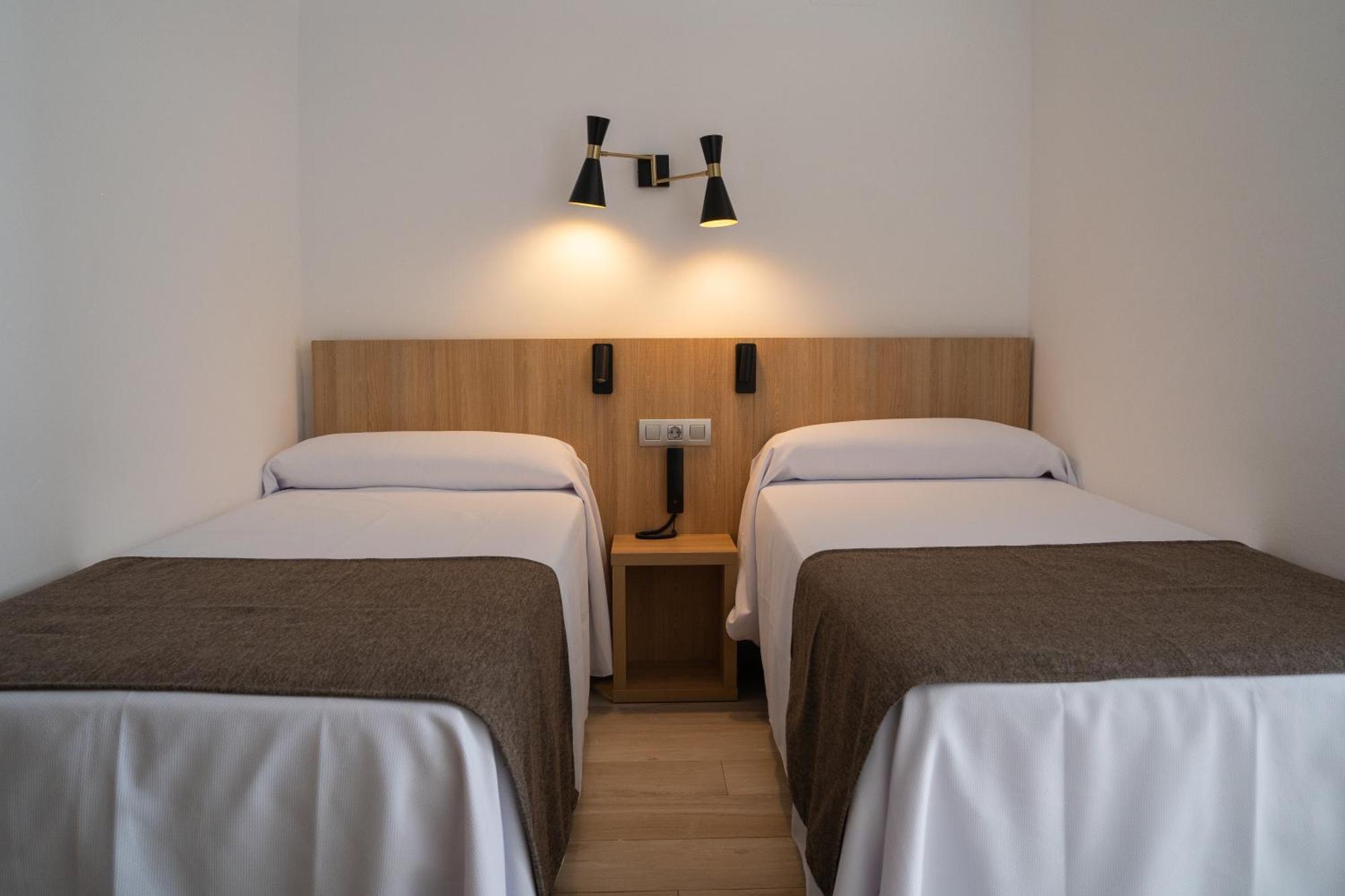 Sunside Ibiza Studios - Only Adults- Formerly Known As Central Park 聖安東尼奧 外观 照片